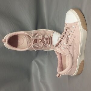 Michael kors pink and white canvas tennis shoes size 9.5